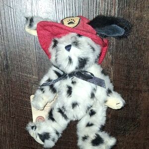 Boyds Bears plush doll known as "Hot Diggity" from The Head Bean Collection.